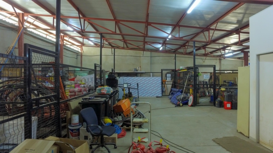 To Let commercial Property for Rent in Oos Einde North West
